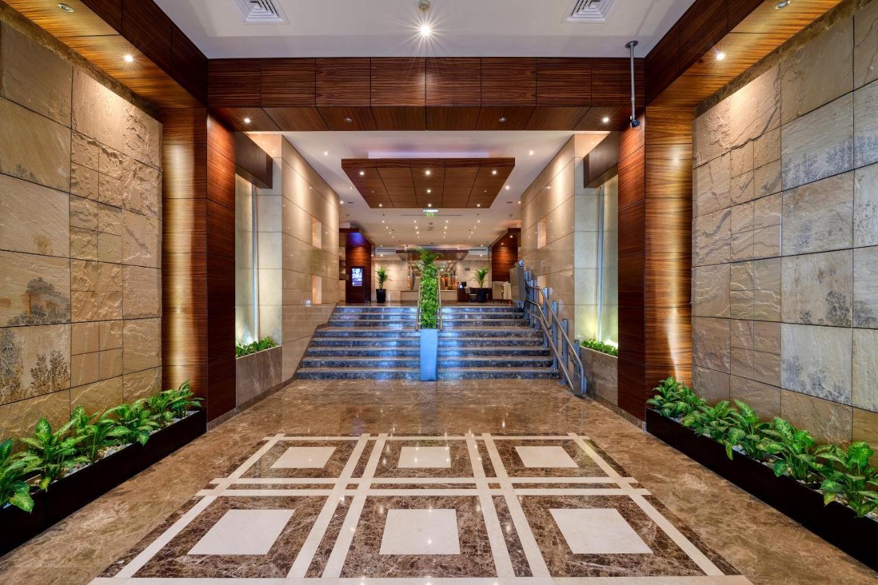 Majestic City Retreat Hotel Dubai Exterior foto